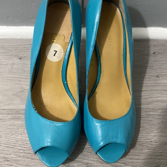 Nine West Teal Danee Peep-Toe Pumps - Picture 4 of 4
